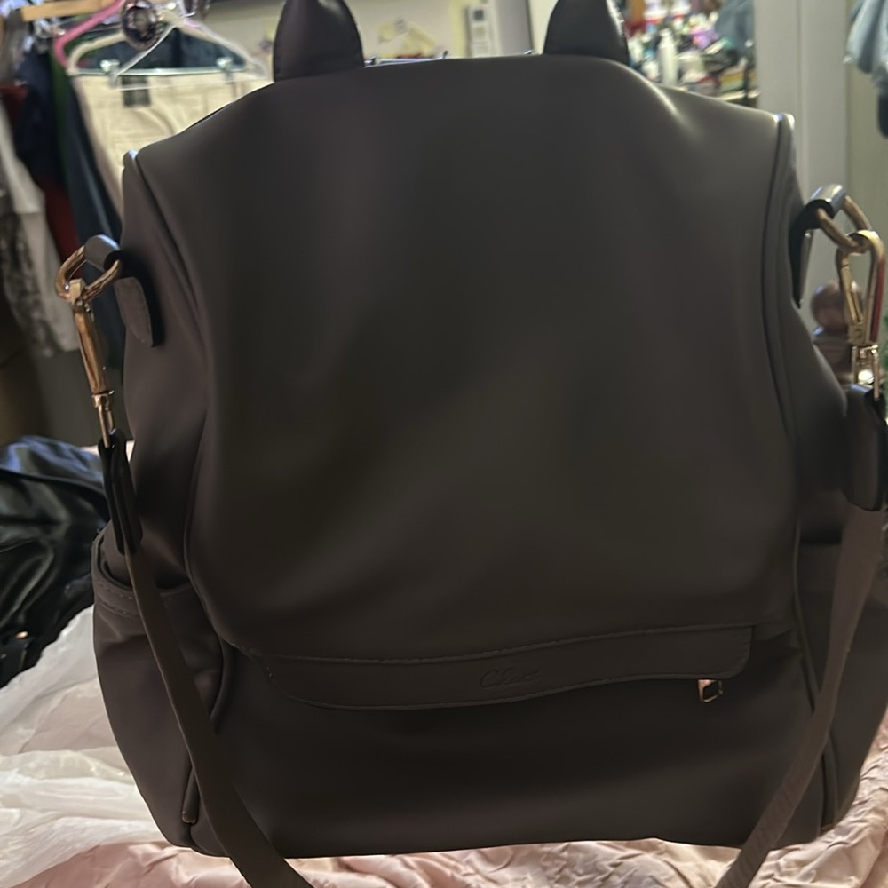 Backpack - Picture 3 of 6